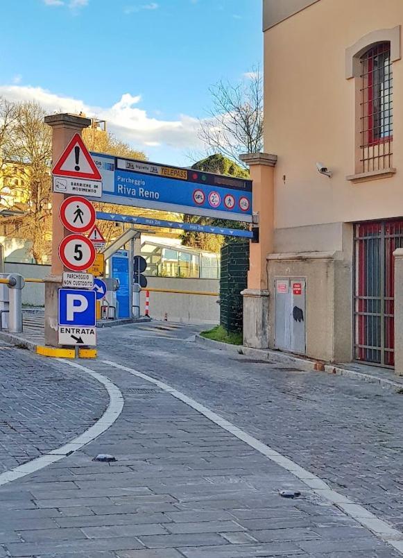 B&B And Home La Piazzetta Della Pioggia Болонья Екстер'єр фото