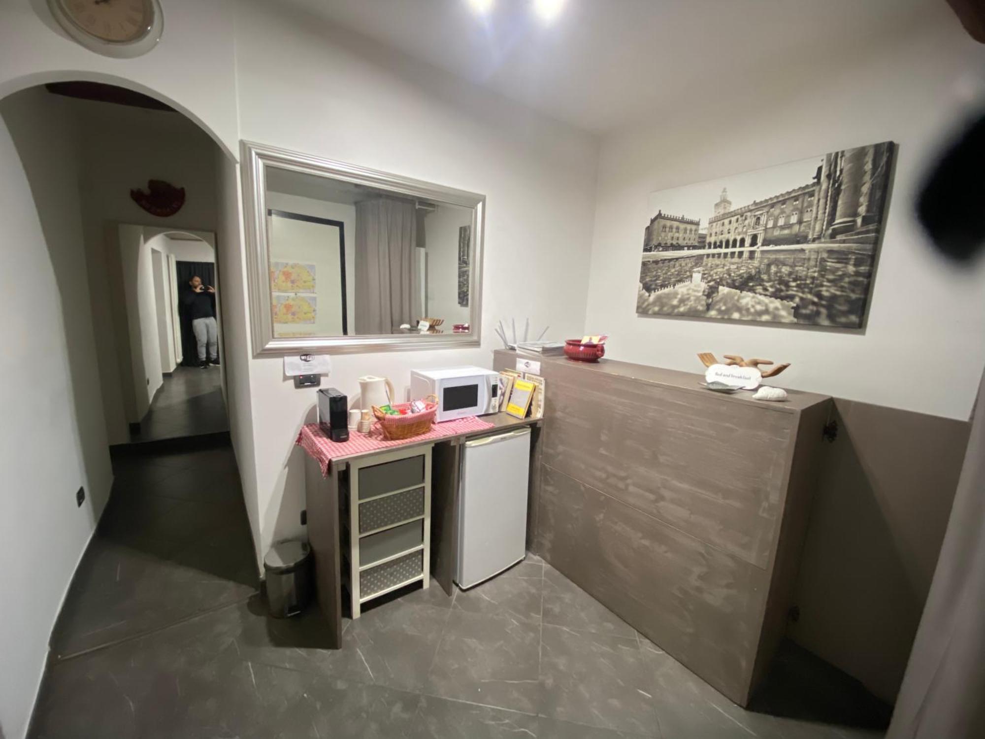 B&B And Home La Piazzetta Della Pioggia Болонья Екстер'єр фото
