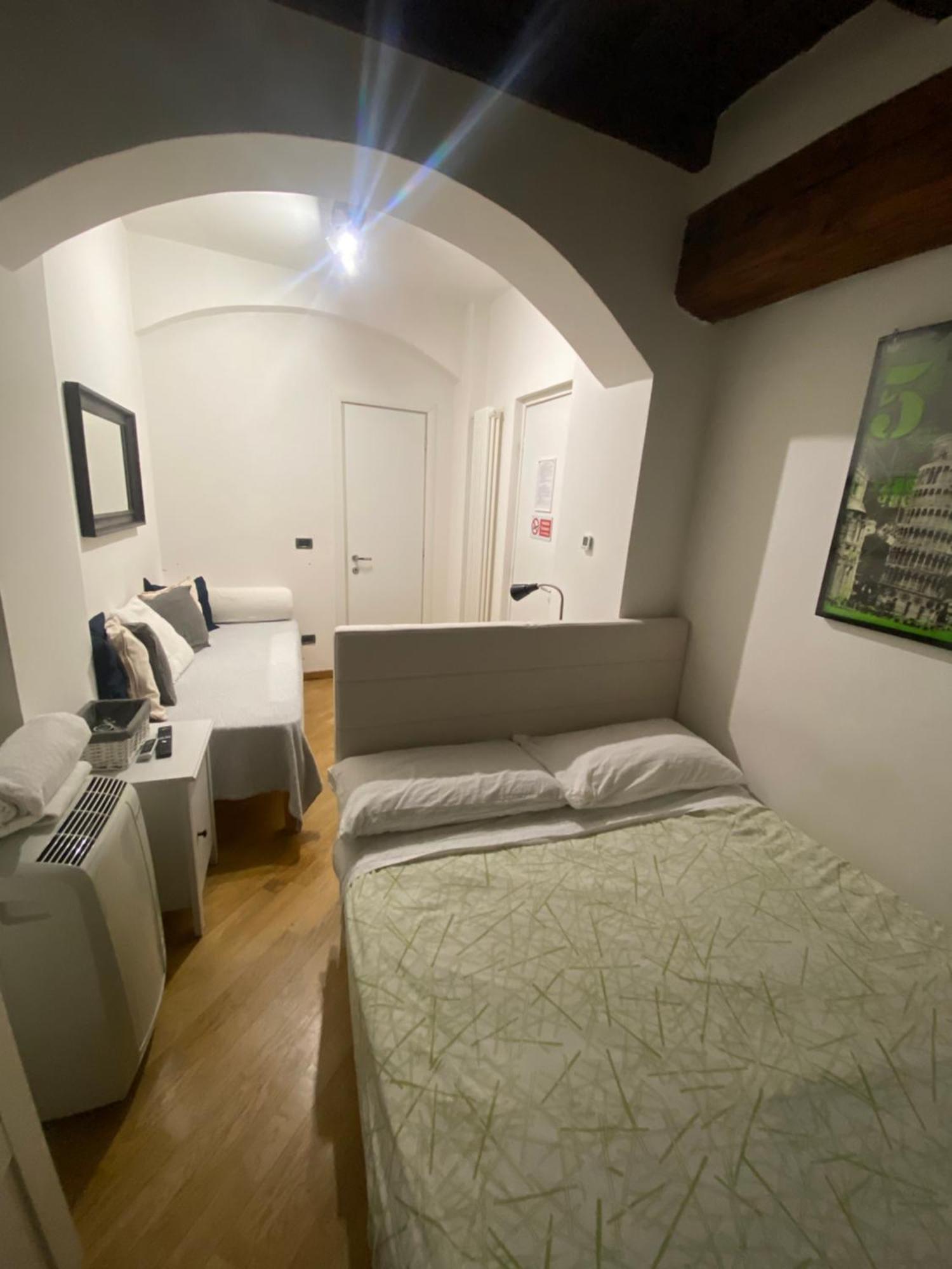 B&B And Home La Piazzetta Della Pioggia Болонья Екстер'єр фото